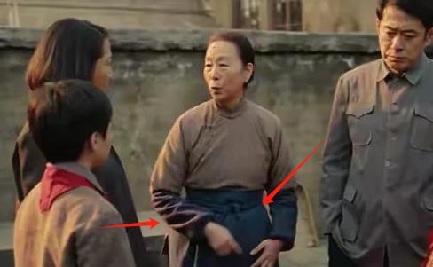 六姊妹》奚美娟和邬君梅才知啥是真穷人凯发首页登录浓妆艳抹别演穷人！看《(图12)